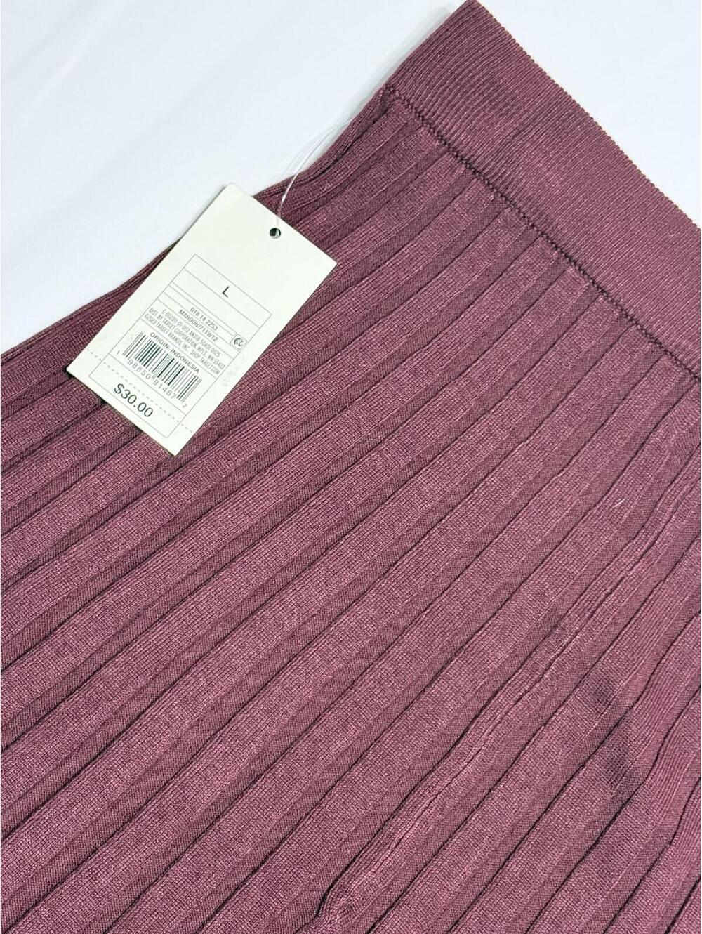 Ribbed Knit Midi Skirt in Burgundy with Tag Size L